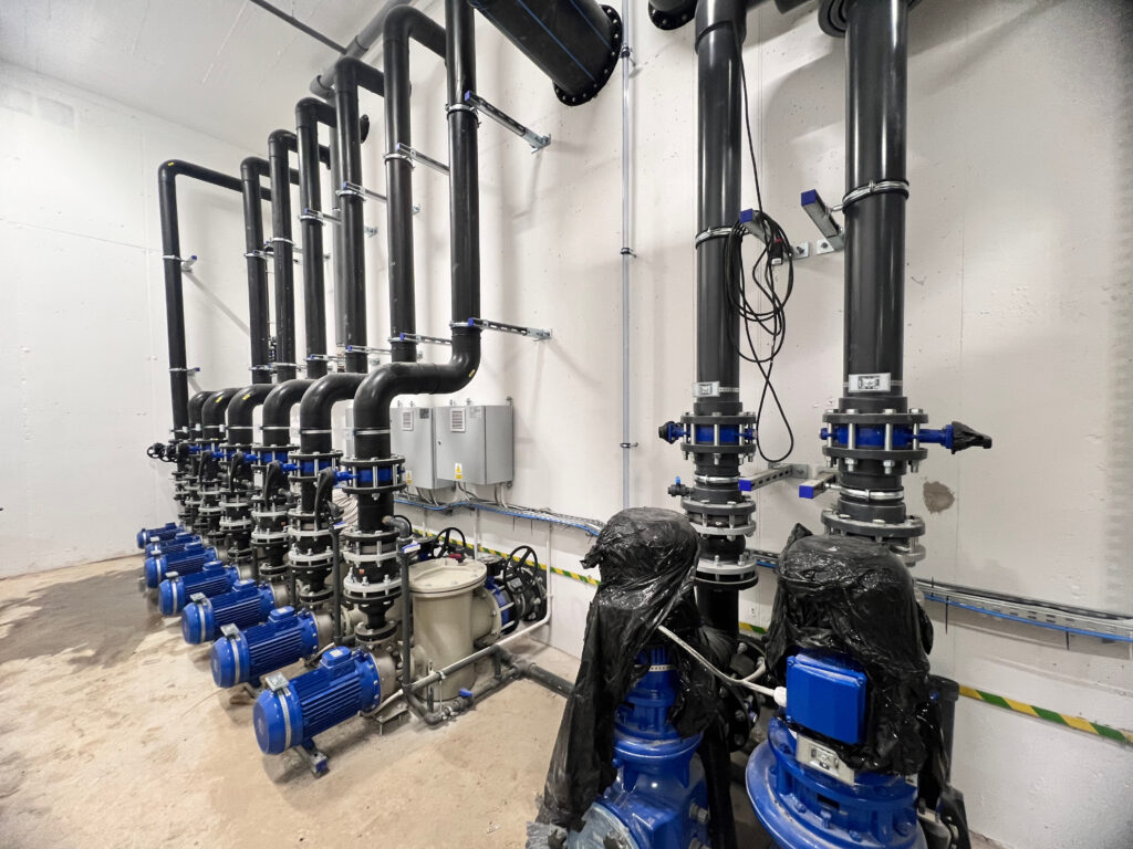 Pompy zasilające zjeżdżalnie Basen "Fala" Park Śląski