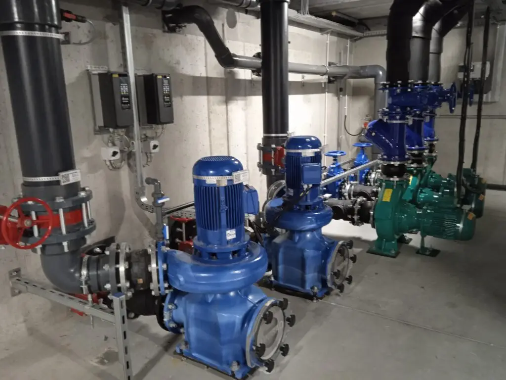 Brochow pompy na zbiornik